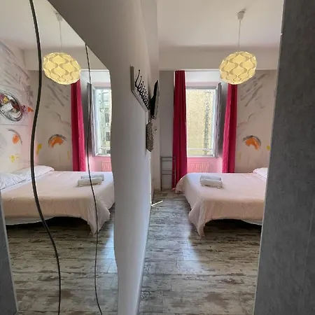 לינה וארוחת בוקר Moshi Moshi רומא