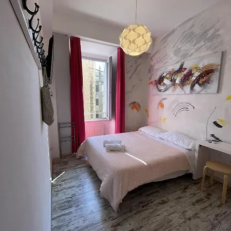 לינה וארוחת בוקר Moshi Moshi