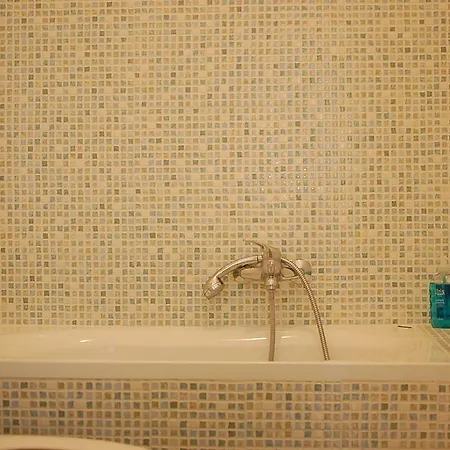 לינה וארוחת בוקר Moshi Moshi