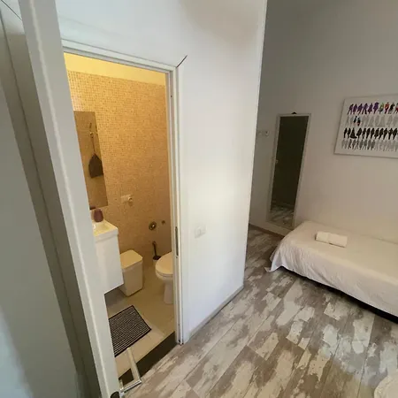 Moshi Moshi Bed & Breakfast 4*